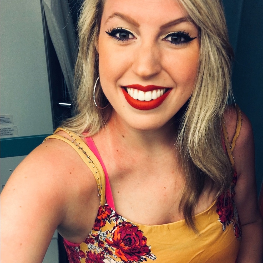 Meet your Posher, Julie